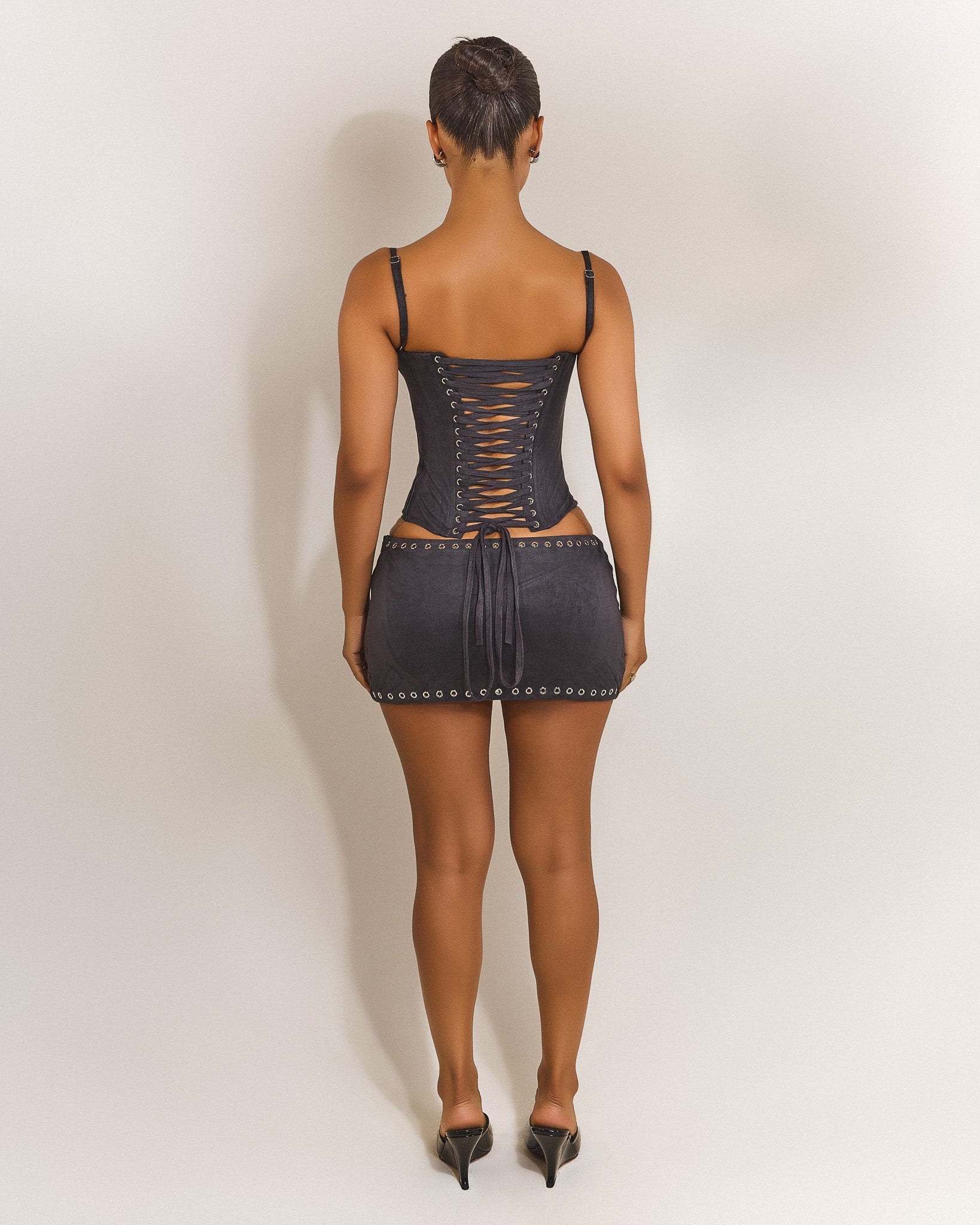 Sol y Mar - The Nyomi Set